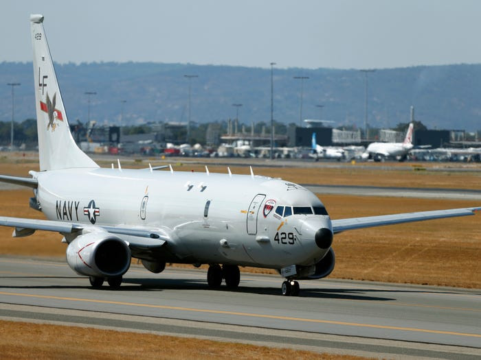 Nguyên mẫu của P-8 Poseidon là máy bay chở khách Boeing 737. Việc thiết kế lại để trở thành máy bay săn ngầm khiến toàn bộ nội, ngoại thất của Boeing 737 thay đổi gần như hoàn toàn. Nguồn ảnh: BI.