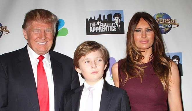 Bà Melania là người vợ thứ 3 của tổng thống mới đắc cử Trump, chỉ hơn người con lớn nhất của ông chủ Nhà Trắng 8 tuổi. Ông bà Trump có một người con trai chung là Barron. Ảnh: Splash News Photo