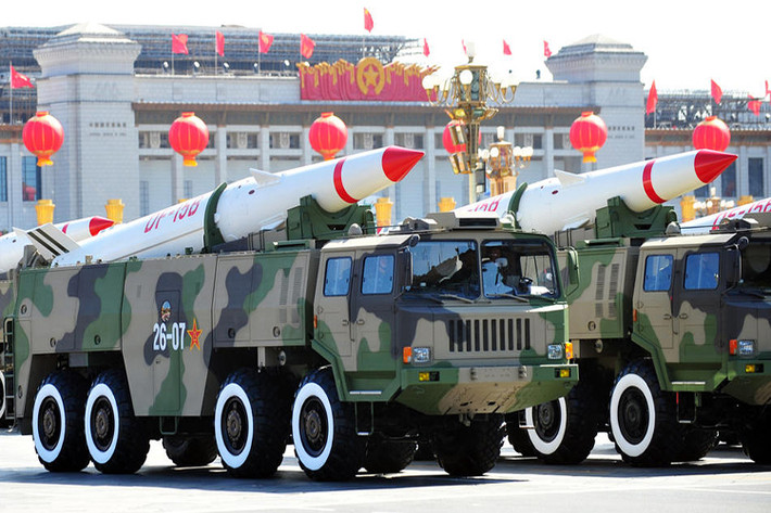 Dù Bắc Kinh luôn công khai kho tên lửa của mình trong những báo cáo quân sự hàng năm nhưng thực tế khó có nguồn kiểm chứng nào xác định được những con số trên là thật. Và mỗi năm kích thước của lực lượng pháo binh thứ 2 Trung Quốc ngày càng được mở rộng hơn trước. Nguồn ảnh: Los Angeles Times.