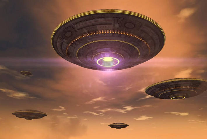 Sự tồn tại của UFO và người ngoài hành tinh trở thành chủ đề nghiên cứu của nhiều chuyên gia, nhà khoa học. Họ đã cố gắng tìm kiếm các bằng chứng để chứng minh con người không đơn độc trong vũ trụ.