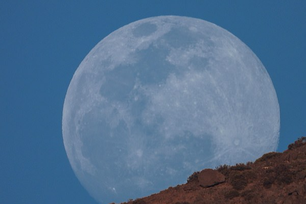 Tên gọi độc đáo “trăng giun” (Worm Moon) bắt nguồn từ nền văn hóa truyền thống của người thổ dân Mỹ.