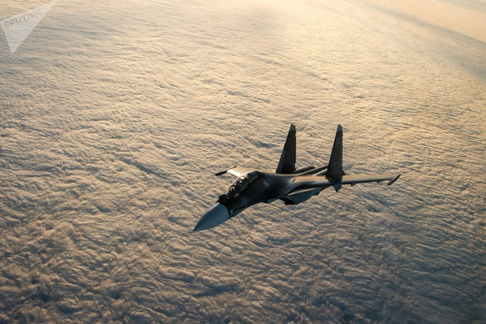 Chiến đấu cơ đa nhiệm Su-30SM bay ở vùng Yeisk.