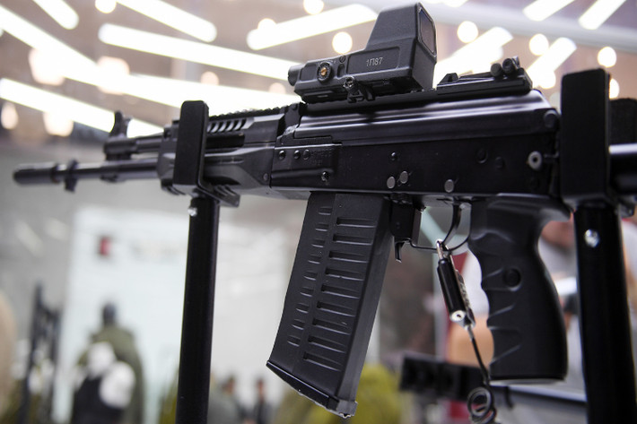 Xét trên nhiều góc độ việc Kalashnikov cho ra đời AK-308 là một bước đi hợp lý nhằm mở rộng thị phần của nước này tại các quốc gia vốn đã quen thuộc với các dòng súng bộ binh do NATO phát triển, cùng như để công ty này dễ dàng tham dự các hợp đồng vũ khí bộ binh hơn khi khách hàng của họ có thêm nhiều sự lựa chọn. Nguồn ảnh: Kalashnikov.