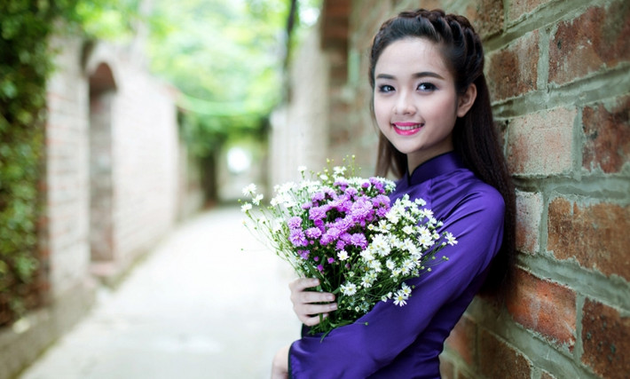 Khi yêu các nàng luôn là những cô nàng yếu đuối mong manh và đáng yêu bên cạnh người người đàn ông vững chãi. Tuy nhiên khi đã kết hôn các nàng mới thể hiện đúng bản chất của mình, vừa mạnh mẽ, vừa cương quyết cứng rắn.