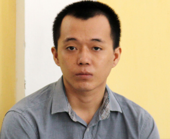 2. Sóc Trăng: Bẫy chuột làm chết hàng xóm: Sự việc xảy ra vào tối 7/6/2014, do anh Trần Văn Chiều kéo dây chì ra ruộng của gia đình ở xã Trường Khánh, huyện Long Phú (Sóc Trăng) rồi câu vào bộ dụng cụ chích điện tự chế (còn gọi là con sò) có đấu nối với bình ắc quy để bẫy chuột. Hậu quả, khiến một người hàng xóm tử vong do dính phải điện anh nối ra ruộng và bị tuyên án 5 năm tù tội Giết người. (Ảnh: Zing)