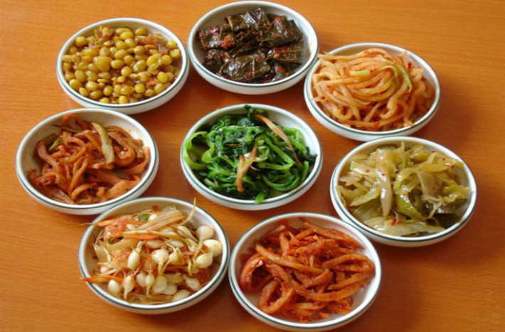 Không ăn thức ăn quá mặn. Khi thấy phù nề nên ăn thanh đạm, không được ăn mặn hoặc ăn chế độ ăn ít muối. Đặc biệt chú ý không được ăn dưa muối để phòng ngừa bị phù nề.