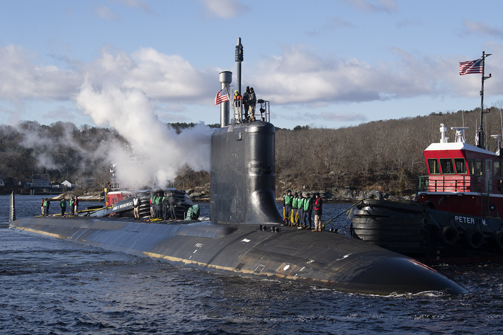 USS Iowa SSN 797 là tàu ngầm hạt nhân tấn công nhanh mới nhất của Mỹ, " quái vật" 7.800 tấn này chuẩn bị được đưa vào hoạt động tại Groton, Connecticut. (Ảnh: Wikipedia)