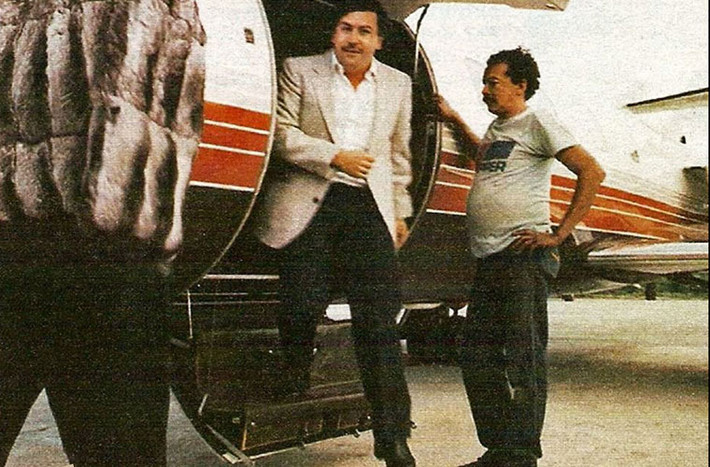Ông trùm ma túy khét tiếng Pablo Escobar còn lọt vào danh sách những tỷ phú trên thế giới của Forbes trong suốt 7 năm liền. Năm 1989, ông ta còn là người giàu thứ 7 thế giới.