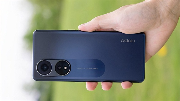 Dung lượng pin 4.800 mAh, tích hợp công nghệ sạc nhanh SuperVOOC với nguồn ra 67W. Theo nhà sản xuất, máy chỉ mất 30 phút để sạc từ 0-80%, hỗ trợ sạc ngược cho thiết bị khác.