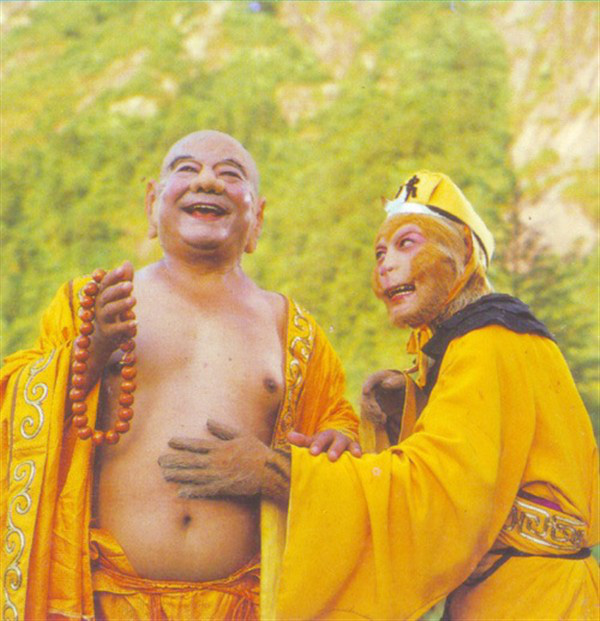 May nhờ đến sừng của Kim Cang Long mà Tôn Ngộ Không mới thoát ra ngoài được. Tuy nhiên sau đó, Tôn Ngộ Không cùng các vị Long Vương lại bị hút vào Túi Hậu Thiên – pháp bảo có thể thâu tóm được vạn vật, hút cả trời đất không gì chống lại được.