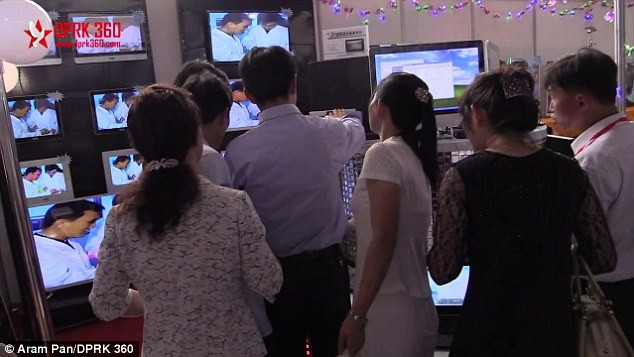 Tôi không nghĩ những sản phẩm này xuất hiện trong hội chợ ở Triều Tiên. Điều này khiến tôi ngạc nhiên”, Pan nói.