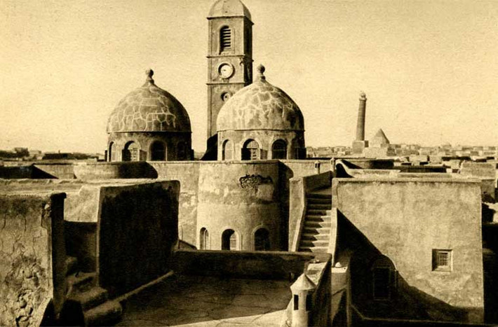 Tháp đồng hồ của một nhà thờ ở thành phố Mosul được xây dựng trong những năm 1870.