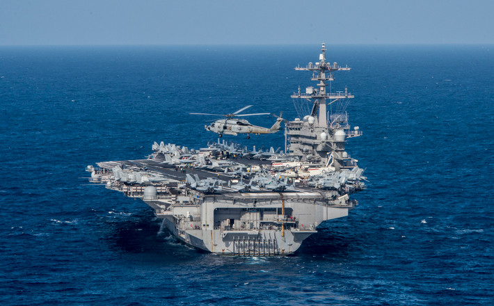 Như vậy, có thể khẳng định một điều, tàu sân bay USS Carl Vinson của Mỹ sẽ bị cho nghỉ hưu trước năm 2030 tới đây vì đã quá hạn 50 năm kể từ ngày hạ thủy. Nguồn ảnh: Pinterest.