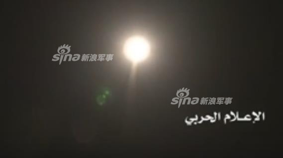 Tuy nhiên, Bộ trưởng Quốc phòng của chính phủ tự xưng tại Yemen vẫn khẳng định những cuộc tấn công bằng tên lửa đạn đạo của Yemen đã khiến "Thủ đô Riyadh rung chuyển". Nguồn ảnh: Sina.
