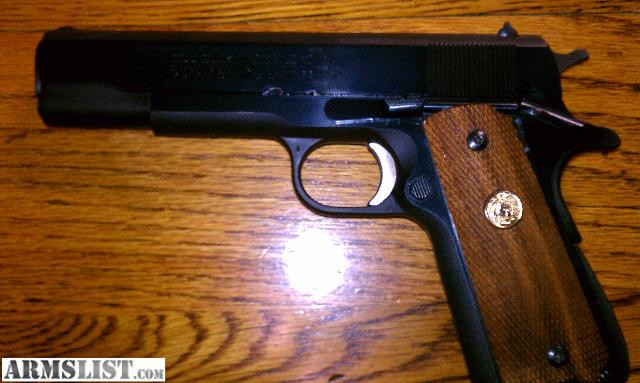 Sử dụng nhiều cỡ đạn khác nhau từ .38 Super cho tới .45 ACP, khẩu M1911 được người dân Mỹ coi là một vũ khí tự vệ rất tiện lợi khi họ có thể giấu nó ở bất cứ đâu trong nhà, kể cả đặt dưới gối khi đi ngủ. Nguồn ảnh: Arms.