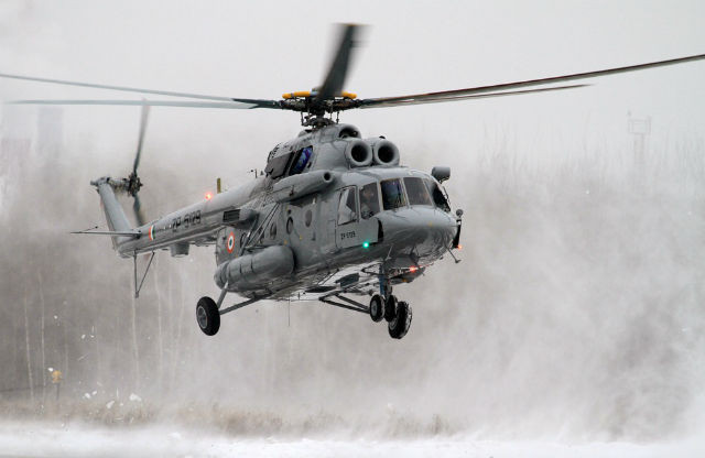Ngoài việc cung cấp các thiết bị bổ sung cho các trực thăng Mi-8 và Mi-17 của mình, phía Nga cũng cho biết sẽ gia hạn thêm thời gian bảo hành các loại trực thăng này cho phía Ấn Độ thêm ít nhất 10 năm nữa. Nguồn ảnh: Flight.