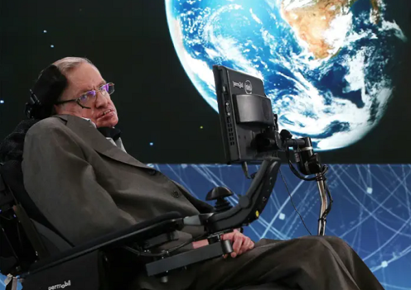 Cảnh báo của nhà vật lý Stephen Hawking cũng là một lời khuyên với con người trong hành trình tìm kiếm và thám hiểm Mặt trăng trong tương lai.