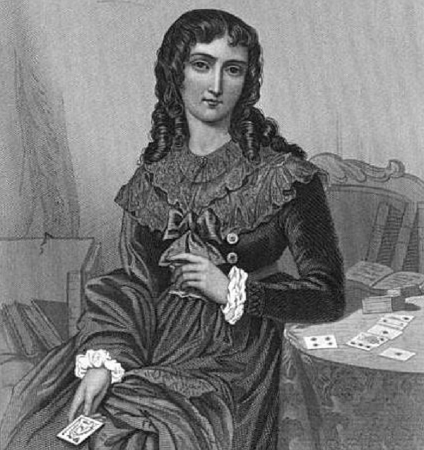 Marie Anne Lenormand (1772 – 1843) sinh ngày 16/9 tại thị trấn nhỏ Alençon ở ngoại thành Paris. Ngay khi vừa lọt lòng, mẹ của Marie đã kinh hãi khi nhìn thấy con gái ruột của mình: cô bé Marie sơ sinh nhưng đã có mái tóc dài đen nhánh và miệng mọc đủ răng.