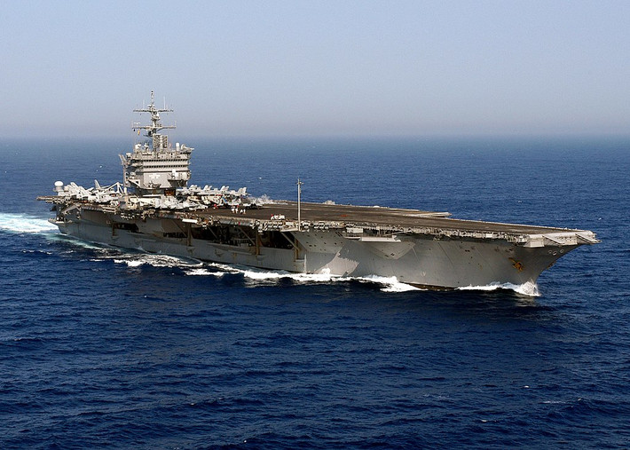 USS Enterprise chính thức bị dừng hoạt động vào tháng 12/2012. Việc dừng hoạt động của tàu sân bay này là hệ quả của việc ngân sách quốc phòng của Mỹ bị bóp nghẹt vào năm 2013 dưới thời Tổng thống Barrack Obama. Nguồn ảnh: BI.