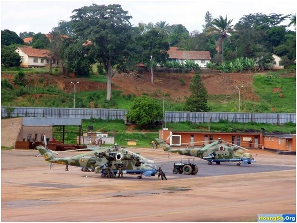 Sau khi loại biên Mi-24A, Không quân Nhân dân Việt Nam hiện vẫn đang trong tình trạng "trắng" trực thăng tấn công. Chúng ta vẫn chưa mua mới phương tiện, bổ sung lực lượng để tái thành lập lực lượng trực thăng vũ trang đầy chiến công hiển hách này. Nguồn ảnh: HS.