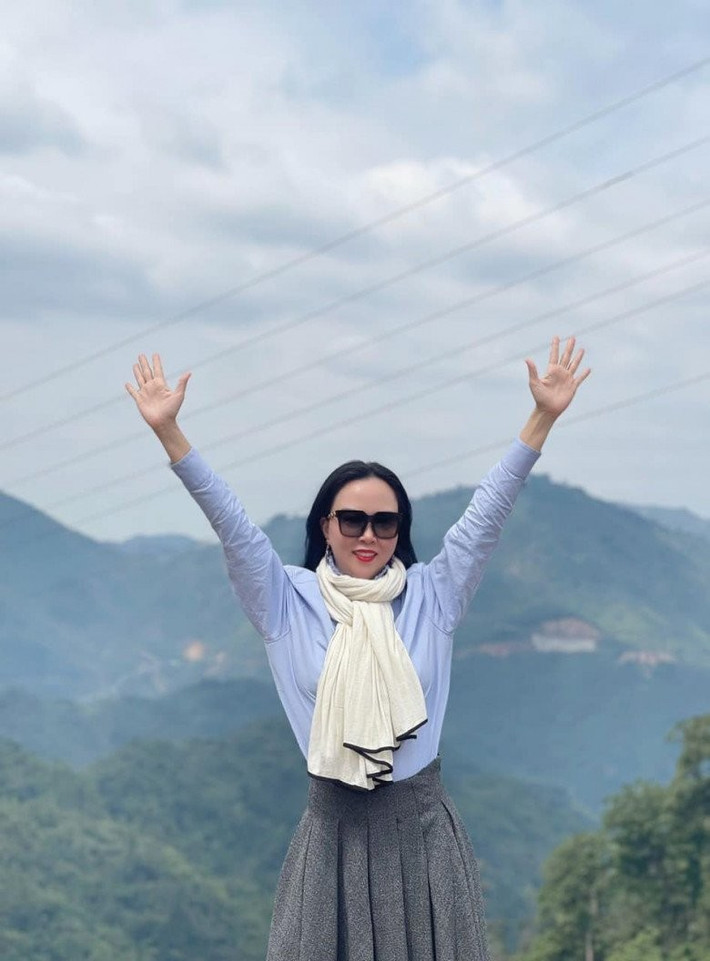 Năm xưa, Phượng Chanel liên tục mặc xấu, thảm họa với nhiều cách phối "trời ơi đất hỡi".