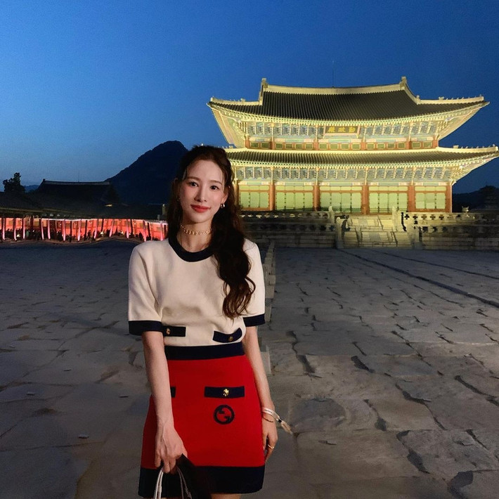 Hiện tại, Lee Na Yeon sở hữu trang cá nhân với 810.000 lượt theo dõi.