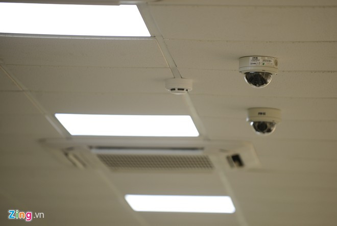 Phòng số 1 được trang bị hệ thống điều hòa, 4 camera, bình phòng chống cháy nổ…