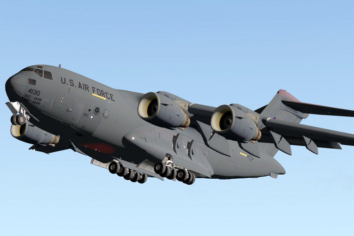 Trong khi đó, C-17 Globamaster lại mới ra đời từ năm 1991 và là một trong những chiếc máy bay vận tải hạng nặng nhất của Không quân Mỹ hiện nay. Nguồn ảnh: Twitter.