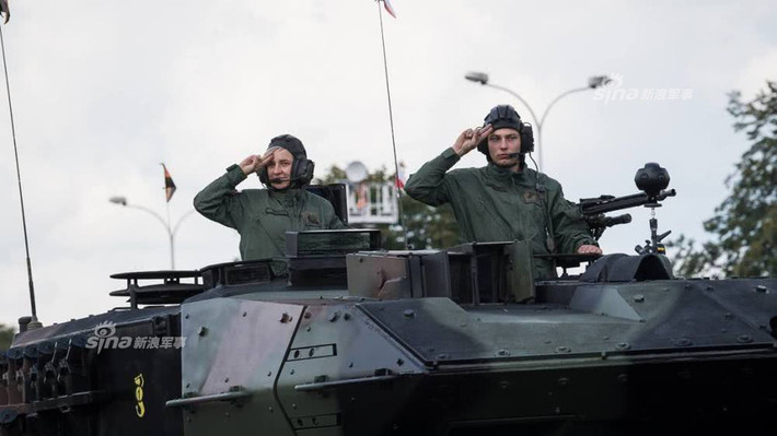 Sau 70 năm, mọi thứ đã thực sự thay đổi khi giờ đây Ba Lan là một nước thành viên NATO và trở thành đối tác cũng như đồng minh cực kỳ quan trọng với Đức. Nguồn ảnh: Sina.