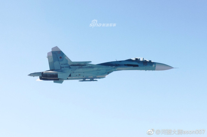 Sự việc chỉ kết thúc khi đoàn hộ tống của Su-27P và An-12B bay ra khỏi khu vực tiếp giáp không phận của Estonia. Phía Nga và Anh không bình luận gì thêm về vụ việc này. Nguồn ảnh: Sina.