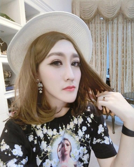 Tự tin với khuôn "mặt rắn" và ngoại hình biến dạng của mình, Tử Thần còn tự ví mình là phiên bản nam của ngôi sao Phạm Băng Băng.