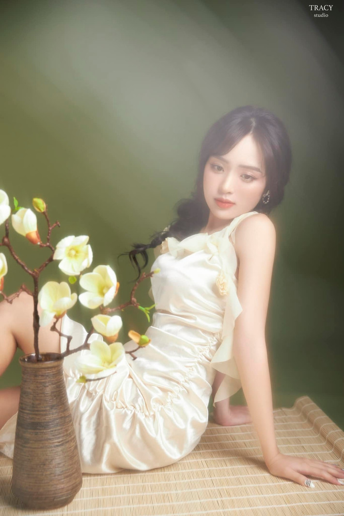 Phương Anh ngày càng gợi cảm và quyến rũ hơn khi trưởng thành.