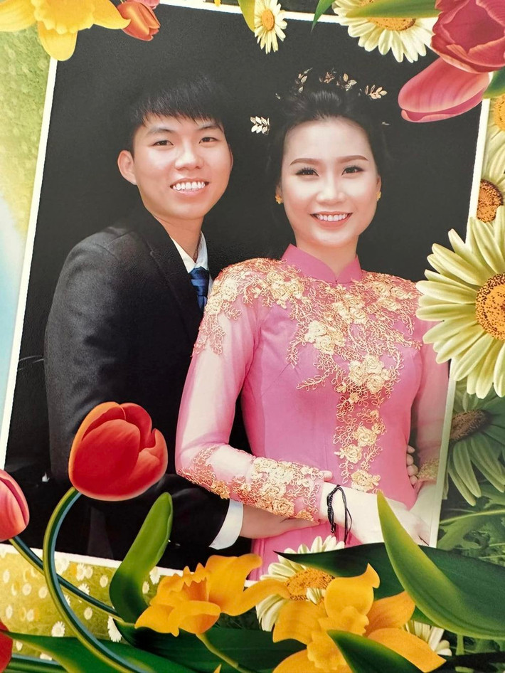 Điều thú vị chính là thợ chụp ảnh cưới thực hiện bộ ảnh này của Thanh Trần bắt trọn những khoảnh khắc cứ như quay về thời 1997, mặc dù nó được chụp vào năm 2017.
