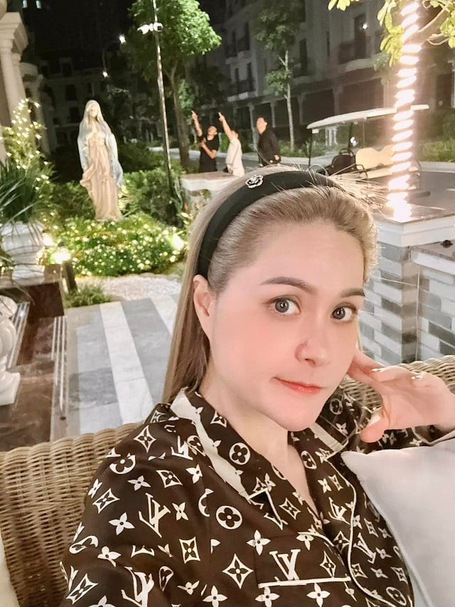 Mới đây "nữ đại gia quận 7" Đoàn Di Băng đã có chia sẻ gây xôn xao mạng xã hội liên quan đến nỗi sợ của nhiều người trẻ về Tết.