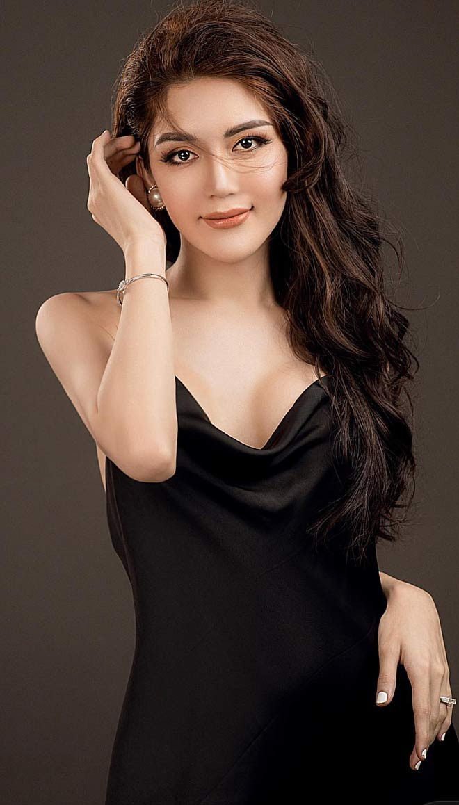 Ở mùa trước, Huỳnh My từng gây xôn xao với phản ứng gắt gao khi bị loại khỏi top 15. Cô nàng thẳng thừng tuyên bố: “Từ nay em sẽ không tham gia cuộc thi nào nữa. Không có sự công bằng ở đây”.