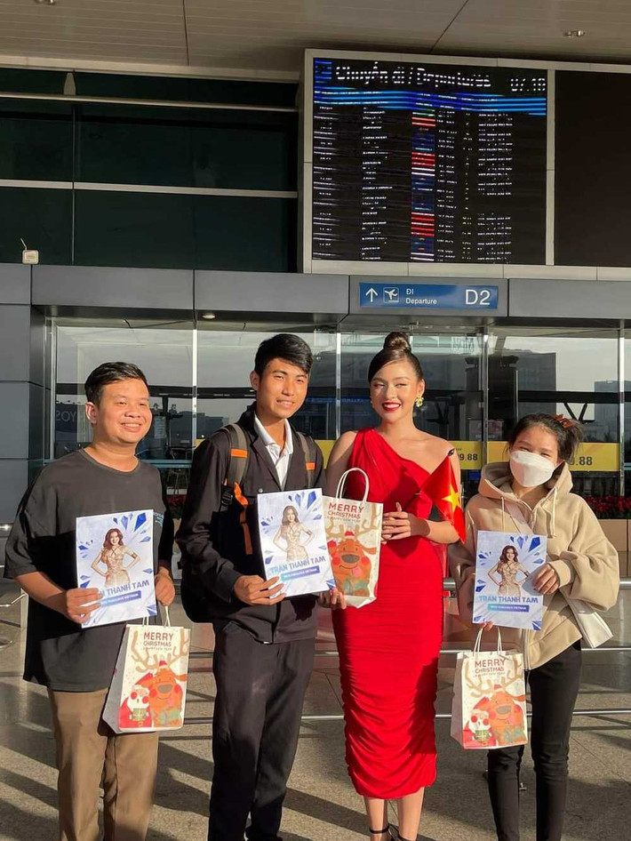 Trước đó trên trang cá nhân Trần Thanh Tâm cũng thông báo về thời gian đi thi và mong được người hâm mộ hết mình ủng hộ.
