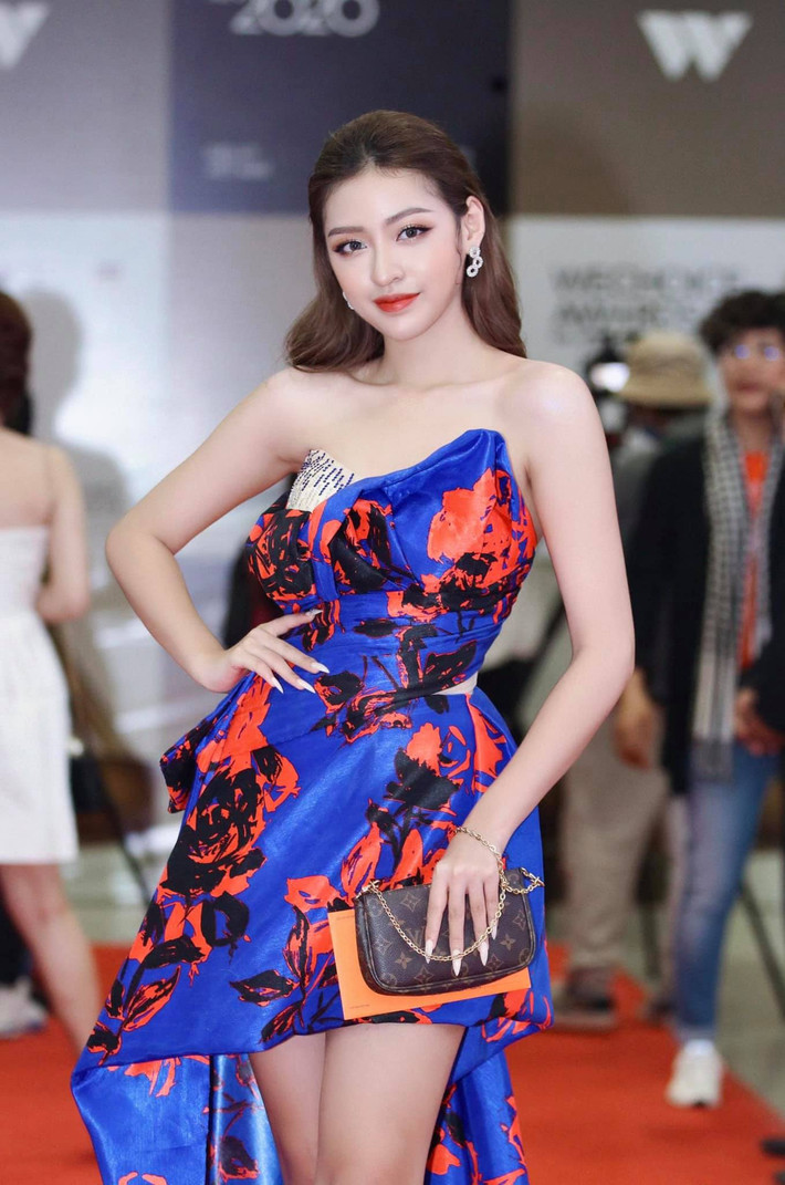 Dù nhận về nhiều chỉ trích nhưng cô nàng vẫn giữ thái độ tích cực, tham gia nhiều hoạt động nghệ thuật và khẳng định nhan sắc ngày một thăng hạng. Ảnh: Tổng hợp