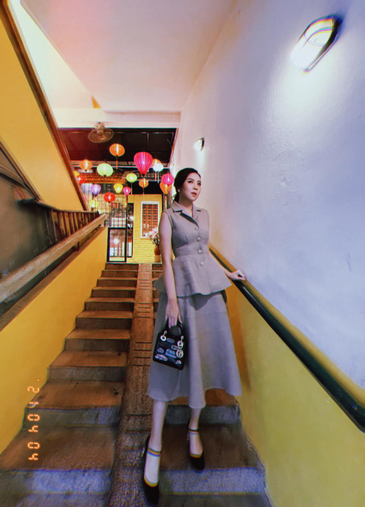 Hiện những bức ảnh này của Mai Ngọc vẫn đang nhận được rất nhiều lời khen ngợi của bạn bè và người hâm mộ.