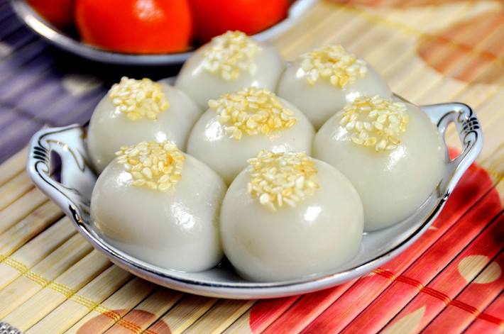 Ngày 3/3 âm lịch là ngày Tết Hàn Thực. Theo truyền thống của người Việt, hàng năm cứ vào ngày này là người người nhà nhà lại cùng nhau làm bánh trôi, bánh chay để dâng lên ông bà, tổ tiên.