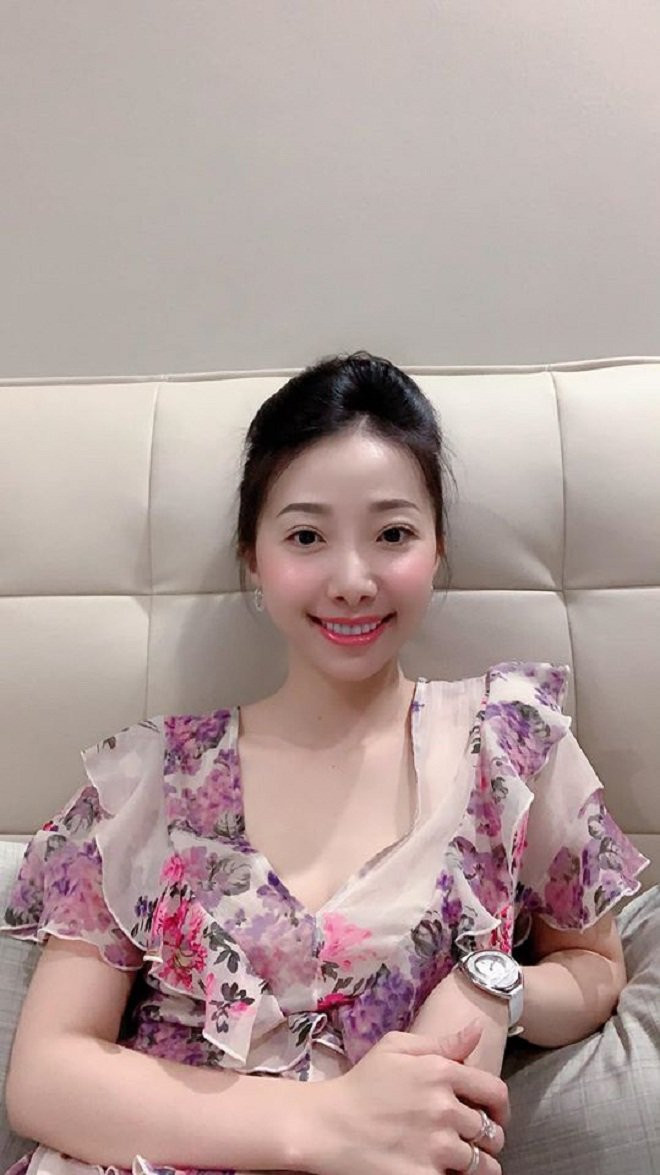 Bên cạnh đó, bố mẹ chồng của Cẩm Duyên yêu thương và cưng chiều con dâu nhất mực.
