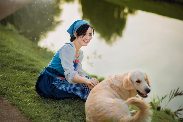 Dù công việc điều dưỡng có vất vả, và áp lực nhưng do có duyên với nghề nên cô gái này đã lựa chọn và gắn bó đến bây giờ.