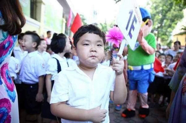 Hiện tại, Bi béo đã 11 tuổi, ngoại hình vẫn mũm mĩm và đáng yêu như xưa.
