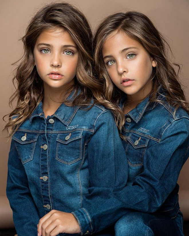 Hiện tại, cặp chị em song sinh này đang làm mưa làm gió trong giới người mẫu với cái tên The Clements Twins hay #clementstwins.