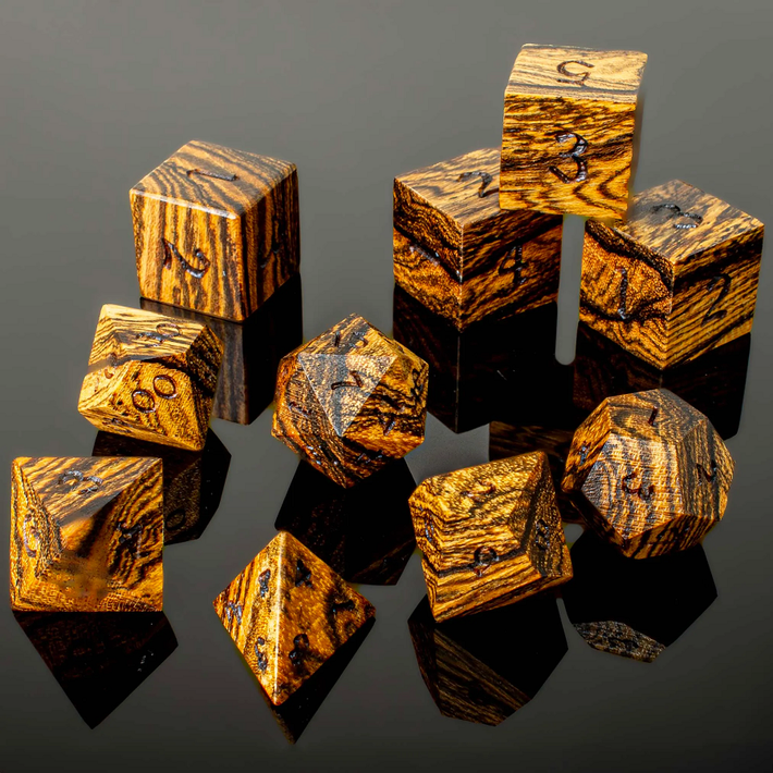 5. Bocote: Có vân gỗ đẹp, màu sắc từ nâu sáng đến đen, thơm, thường dùng sản xuất nhạc cụ, đồ nội thất, tinh dầu, giá khoảng 30 USD/30cm.