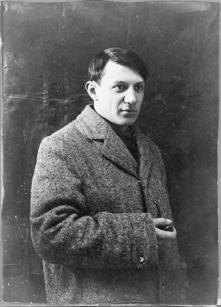 3. Pablo Picasso - Nghệ sĩ vĩ đại nhất thế kỷ 20: Pablo Picasso, sinh năm 1881 tại Tây Ban Nha, đã phát triển kỹ năng hội họa từ rất sớm nhờ sự hướng dẫn của người cha là họa sĩ. Năm 15 tuổi, Picasso đã trình làng bức tranh bằng sơn dầu đầu tiên và nhanh chóng nhận được sự công nhận quốc tế.