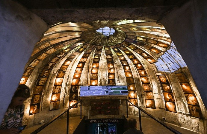 Bảo tàng Bunk'Art 2 ở trung tâm Tirana là một trong những địa điểm thu hút lượng lớn khách du lịch.