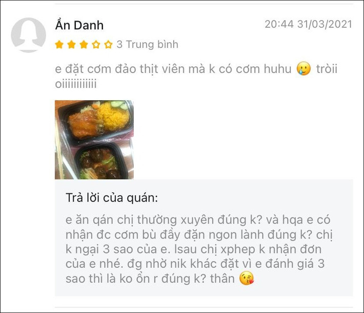 Bất cứ khách hàng nào đánh giá không tốt về quán cơm đều bị trả lời lại một cách khó hiểu và đầy thách thức.
