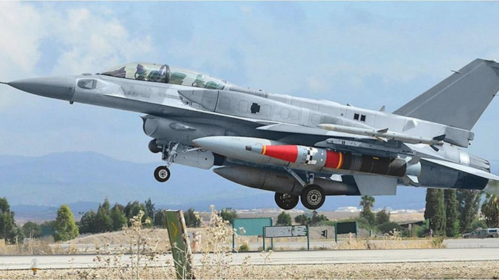 Sliver Sparrow và Rampage có tầm bắn khoảng 350 - 700 km, còn cự ly tác chiến của tên lửa Delilah là 285 km, phạm vi này cho phép Không quân Israel tấn công các mục tiêu ở khoảng cách xa đáng kể trong khi vẫn đảm bảo an toàn tương đối.