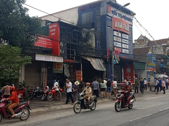 Hiện nguyên nhân xảy ra hỏa hoạn đang làm cơ quan chức năng điều tra, làm rõ. (Ảnh: Sggp)
