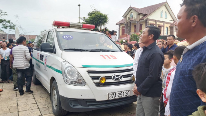Trên Phapluatplus đưa tin, ông Bùi Huy Cường cho biết, trong đợt này tỉnh Hà Tĩnh có 8 nạn nhân được đưa về, tất cả đều trú tại huyện Can Lộc. Trong đó riêng xã Thiên Lộc có 5 trường hợp.